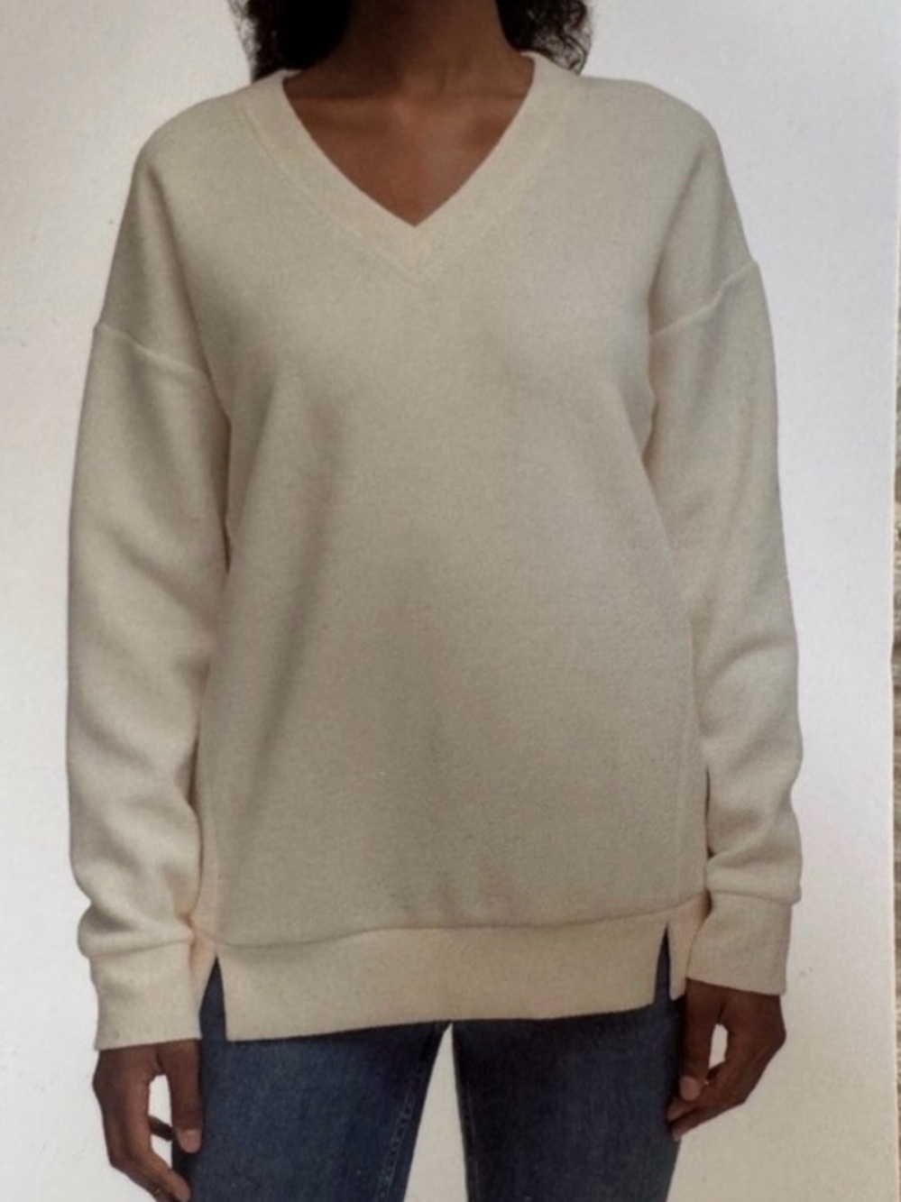 Women’s V-Neck Sweater in Cream